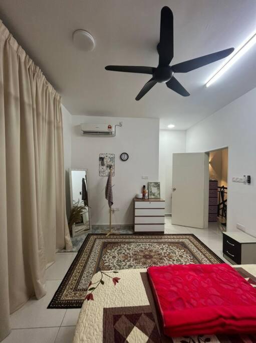 Hadeerna Homestay - Double Storey Terrace Chemor Экстерьер фото